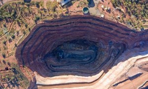 原创 
            美国最担心的局面出现:中国探测到万吨级铀矿,一跃成为铀矿大国