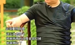 郭德纲带妻儿澳洲度假,10岁郭汾阳穿花裤扎耳洞,不见郭麒麟身影